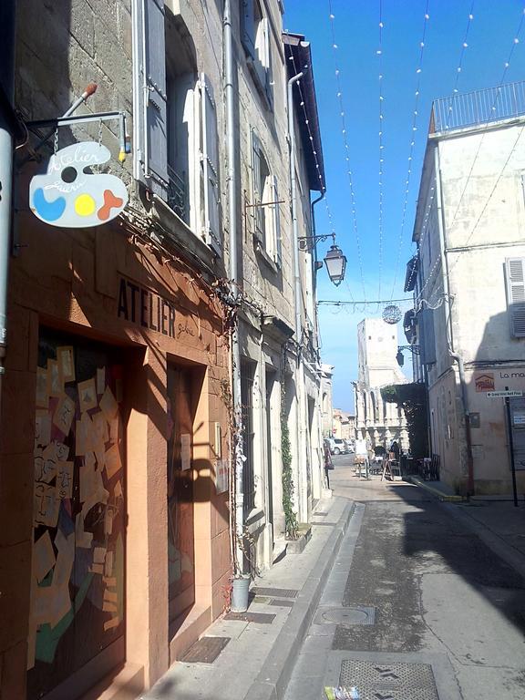 Apartamento Le Nid Des Arenes Arlés Habitación foto
